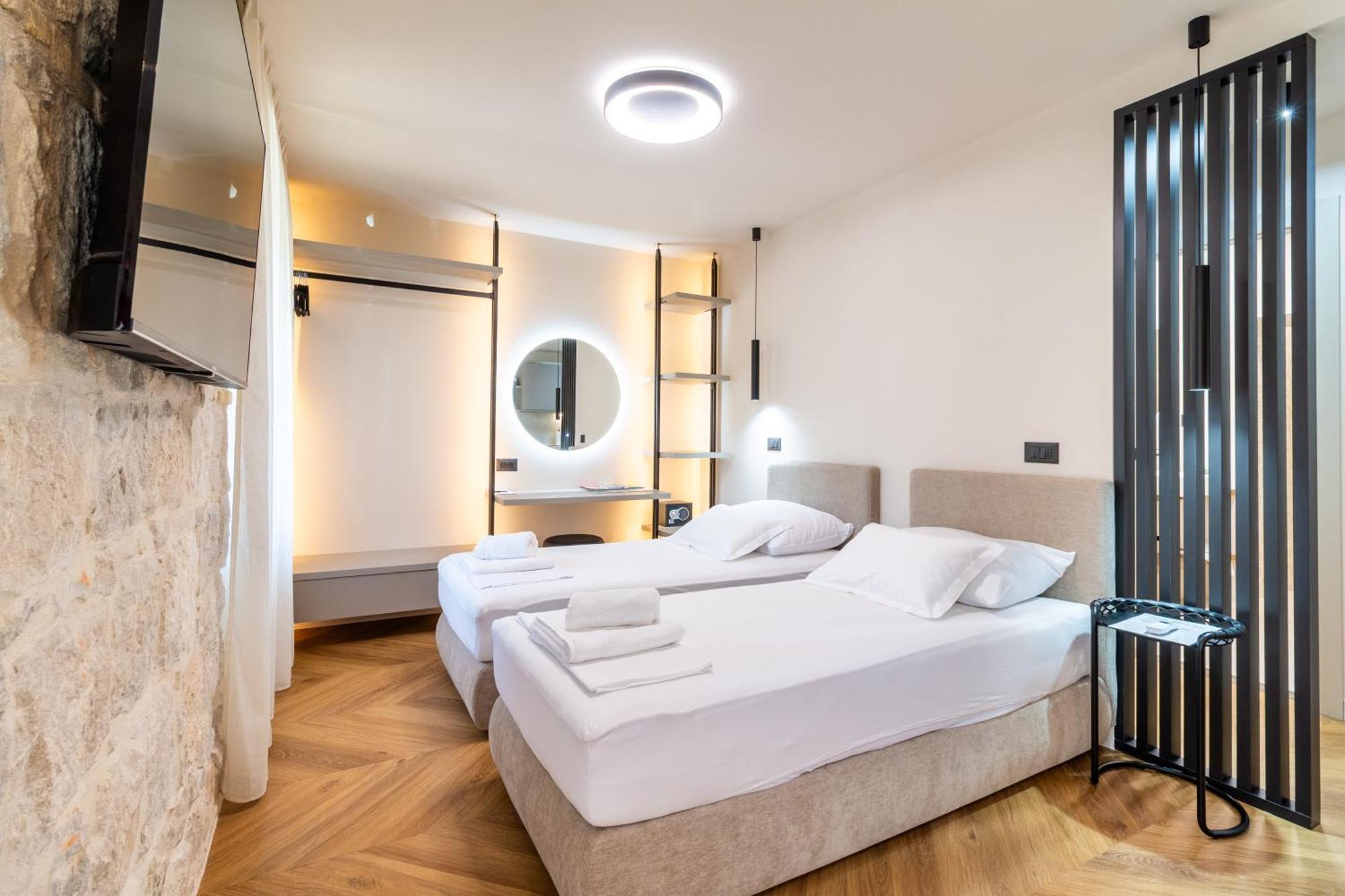 Apartment Centre In Stone House Σπλιτ Εξωτερικό φωτογραφία