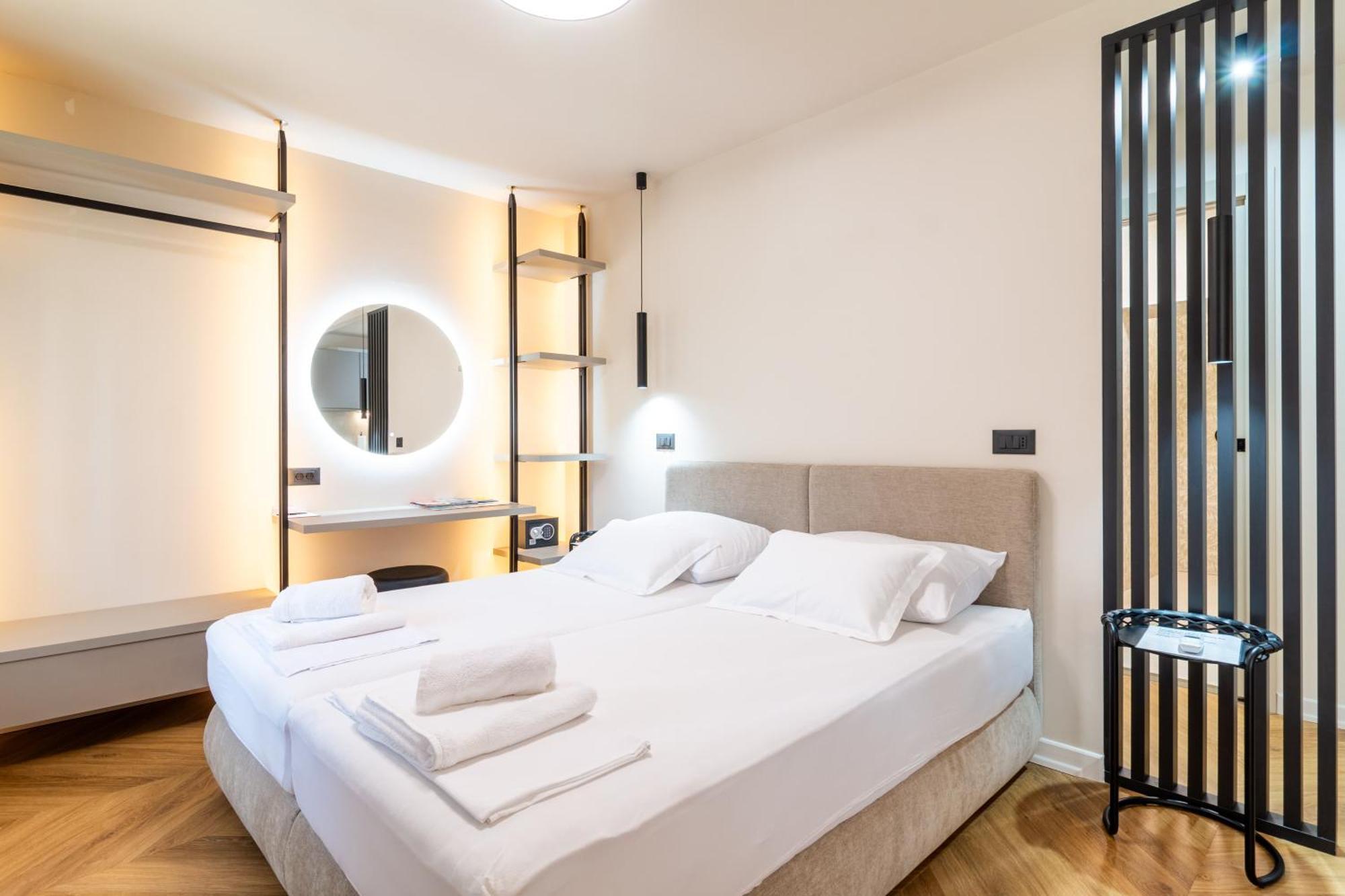 Apartment Centre In Stone House Σπλιτ Εξωτερικό φωτογραφία